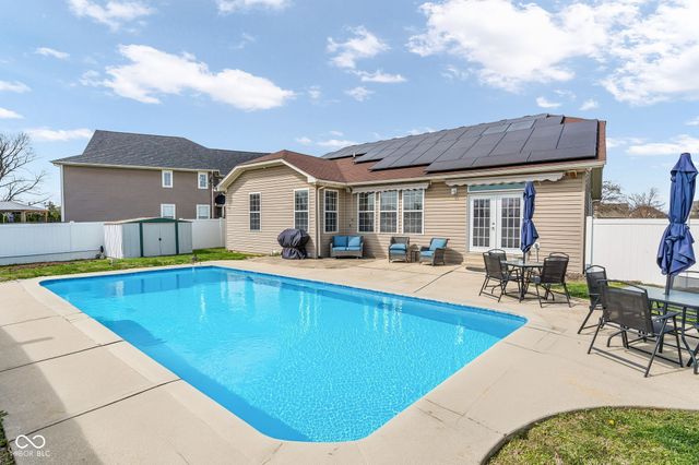 8291 Westcliffe Drive, Avon, IN 46123