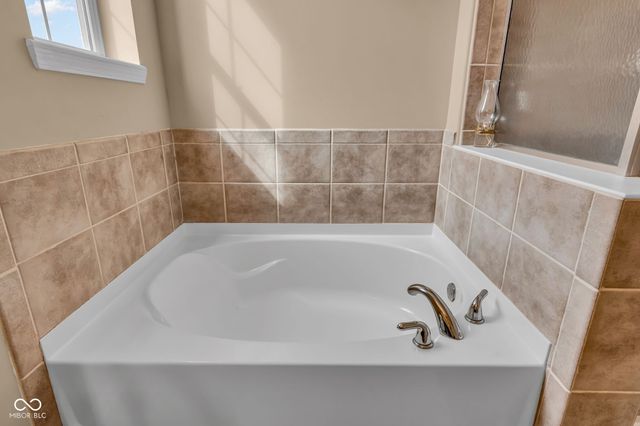 8291 Westcliffe Drive, Avon, IN 46123