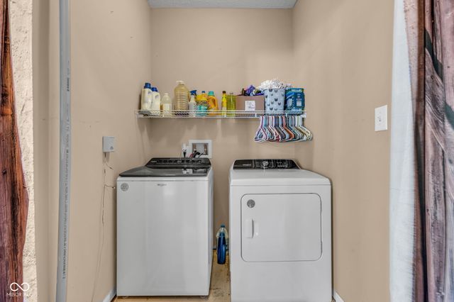 8291 Westcliffe Drive, Avon, IN 46123