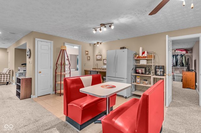 8291 Westcliffe Drive, Avon, IN 46123