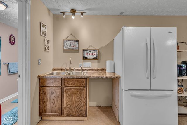 8291 Westcliffe Drive, Avon, IN 46123