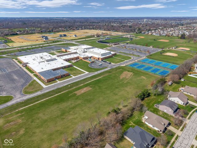 8291 Westcliffe Drive, Avon, IN 46123