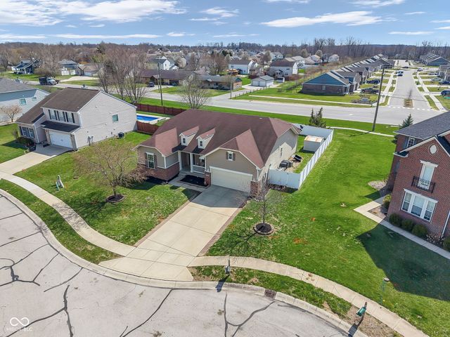 8291 Westcliffe Drive, Avon, IN 46123