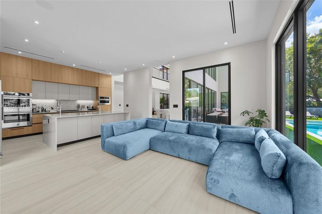 19900 NE 21st Court, Miami, FL 33179