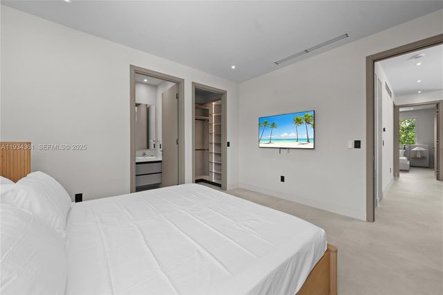 19900 NE 21st Court, Miami, FL 33179