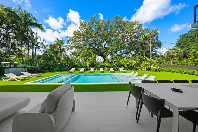19900 NE 21st Court, Miami, FL 33179