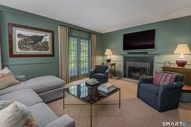 20 Lounsbury Road, Ridgefield, CT 06877