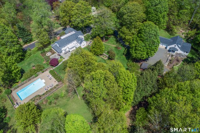 20 Lounsbury Road, Ridgefield, CT 06877