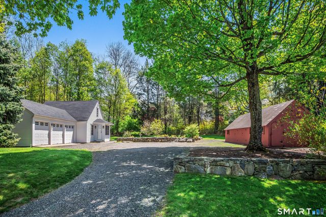 20 Lounsbury Road, Ridgefield, CT 06877