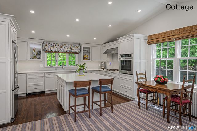 20 Lounsbury Road, Ridgefield, CT 06877