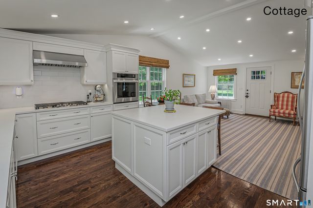 20 Lounsbury Road, Ridgefield, CT 06877