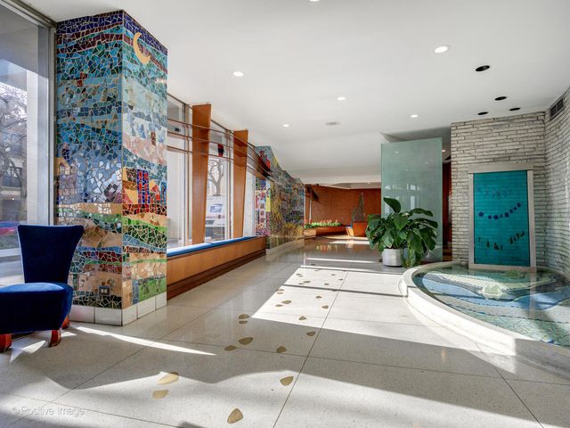 6301 N Sheridan Road 14-O, Chicago, IL 60660