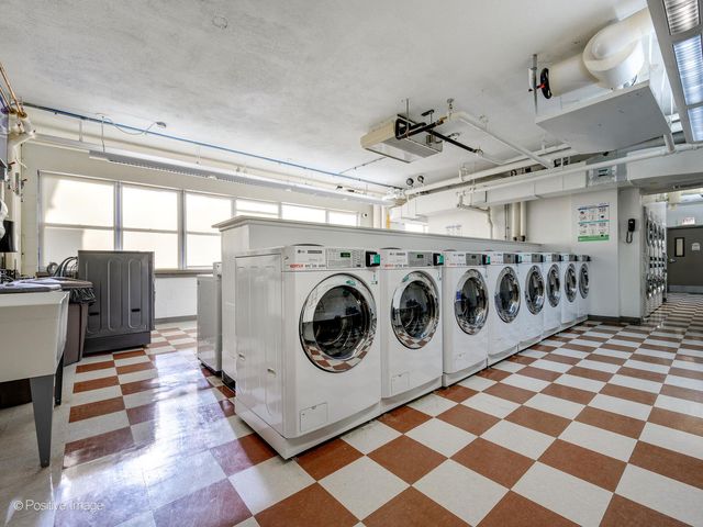 6301 N Sheridan Road 14-O, Chicago, IL 60660