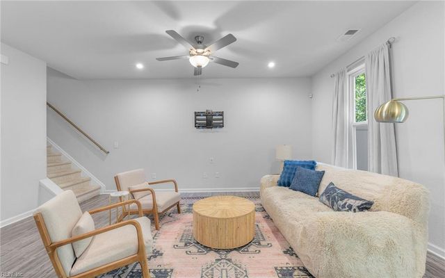 616 Revival LN, Virginia Beach, VA 23462