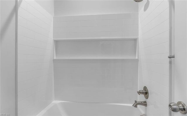 616 Revival LN, Virginia Beach, VA 23462