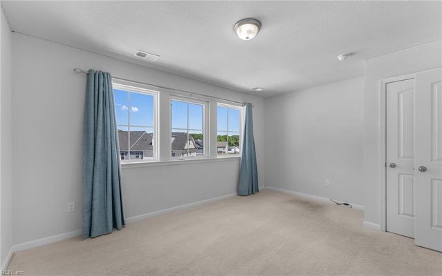 616 Revival LN, Virginia Beach, VA 23462