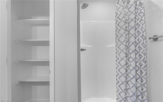 616 Revival LN, Virginia Beach, VA 23462