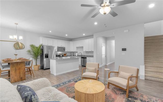 616 Revival LN, Virginia Beach, VA 23462