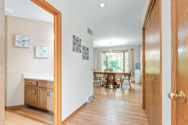 7126 New Washburn Way, Madison, WI 53719
