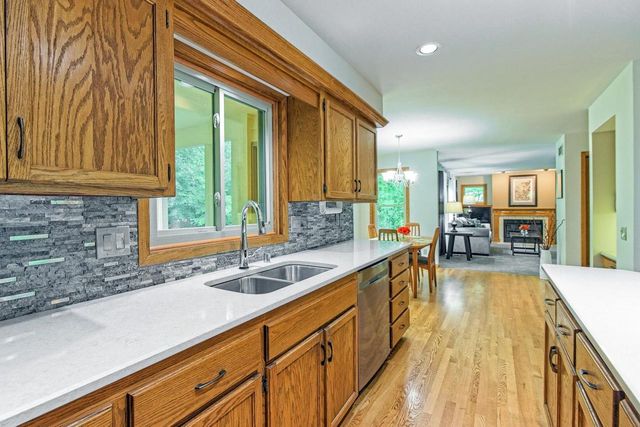 7126 New Washburn Way, Madison, WI 53719
