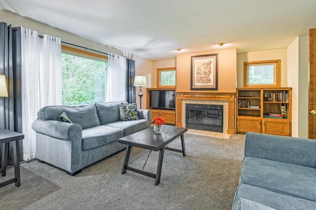 7126 New Washburn Way, Madison, WI 53719