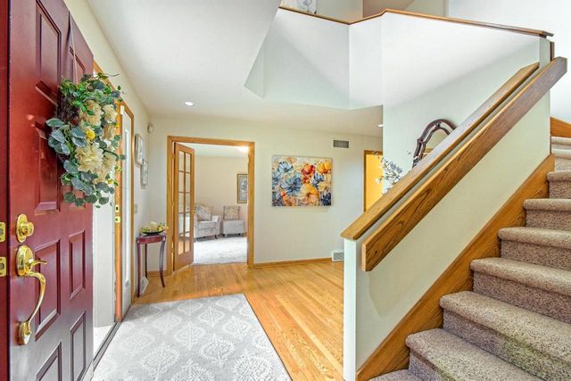 7126 New Washburn Way, Madison, WI 53719