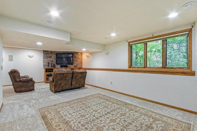 7126 New Washburn Way, Madison, WI 53719