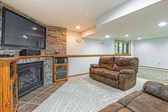 7126 New Washburn Way, Madison, WI 53719