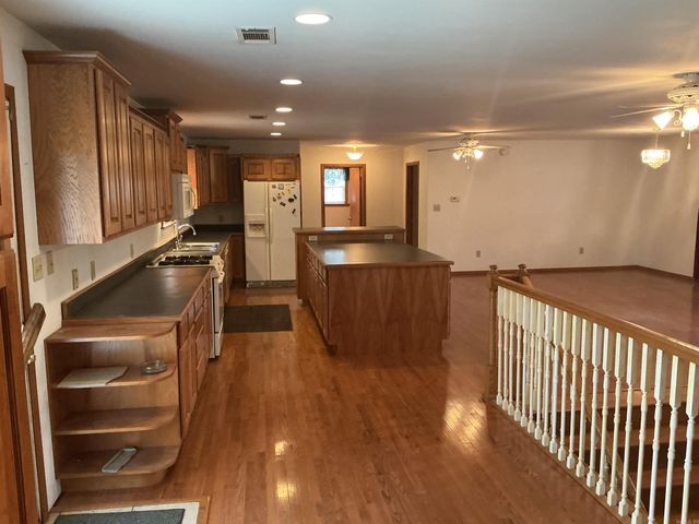 3716 & 3722 Silica Heights Road, Benton, AR 72015