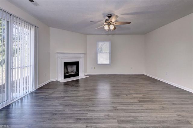 6 Whitecedar CT, Hampton, VA 23666