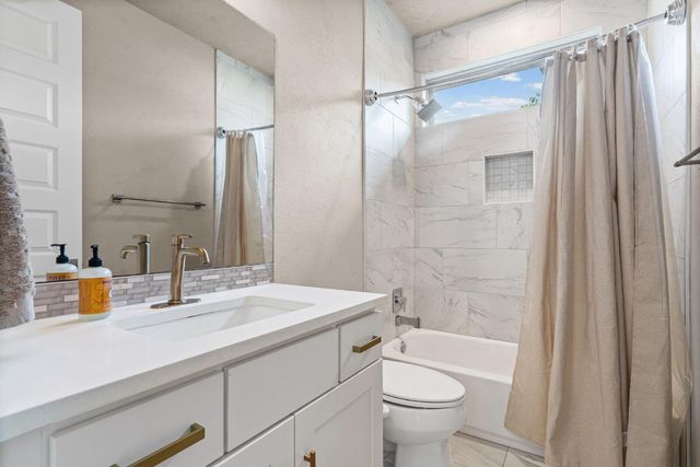 2906 Webberville RD 1, Austin, TX 78702