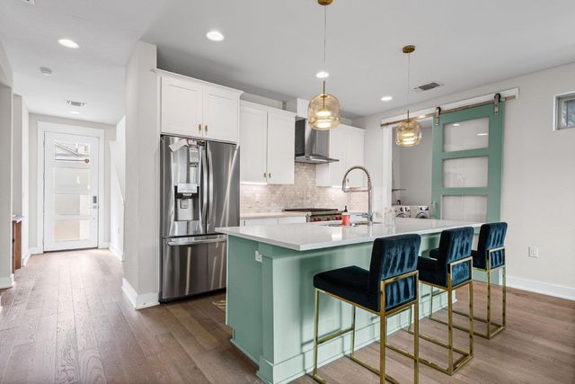 2906 Webberville RD 1, Austin, TX 78702