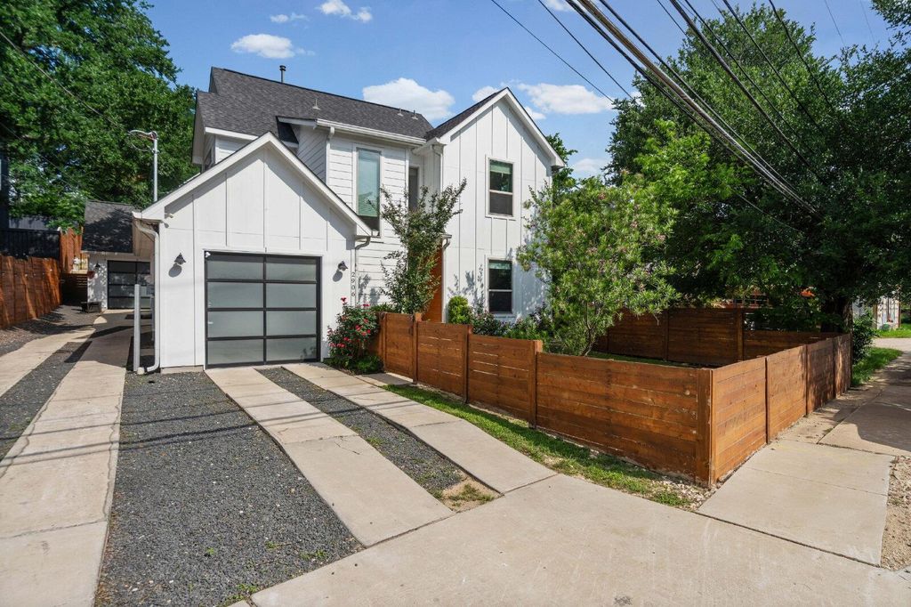 2906 Webberville RD 1, Austin, TX 78702