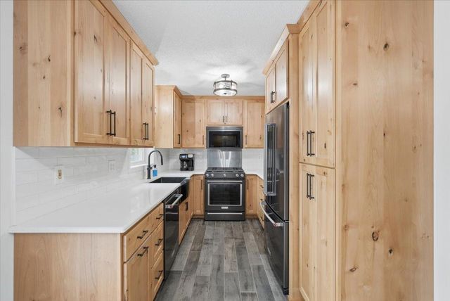 205 W Elm Street, Roberts, WI 54023