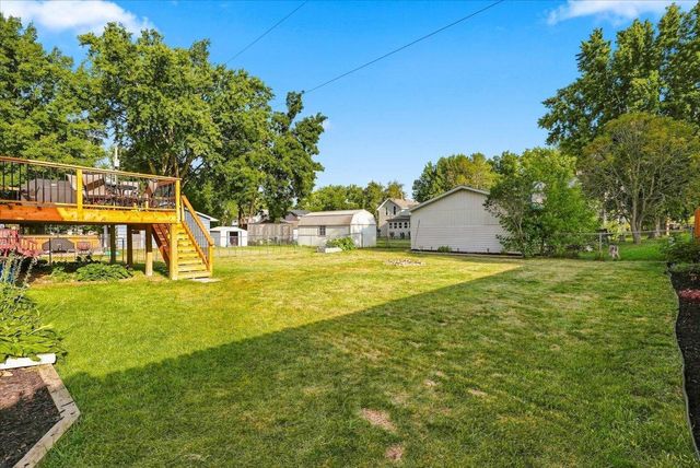 205 W Elm Street, Roberts, WI 54023