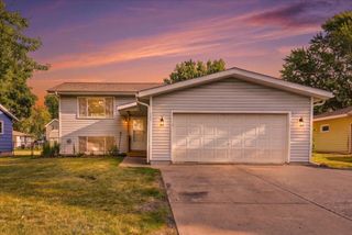 205 W Elm Street, Roberts, WI 54023