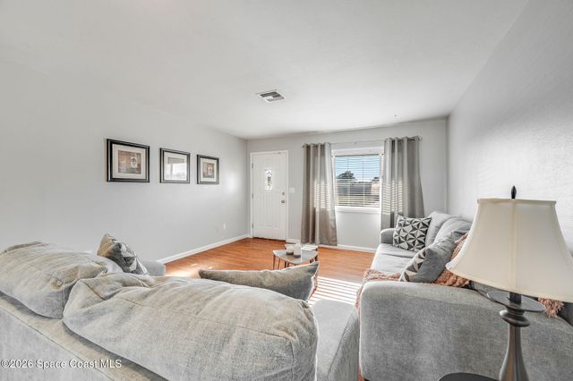 995 Eyerly Lane NE, Palm Bay, FL 32905