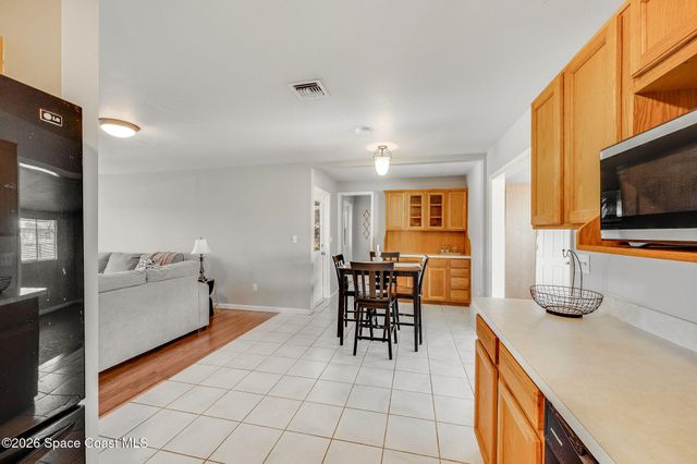 995 Eyerly Lane NE, Palm Bay, FL 32905