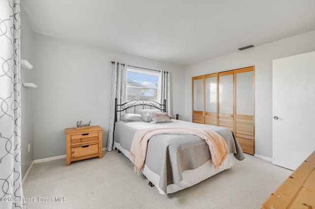 995 Eyerly Lane NE, Palm Bay, FL 32905