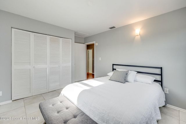 995 Eyerly Lane NE, Palm Bay, FL 32905