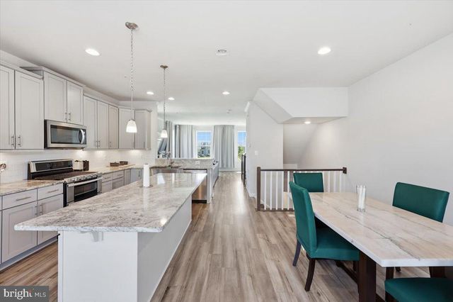 1833 CLANCY AVE, Frederick, MD 21702