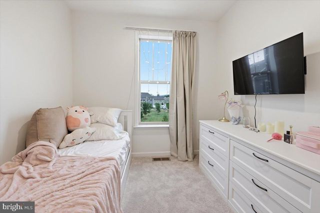 1833 CLANCY AVE, Frederick, MD 21702