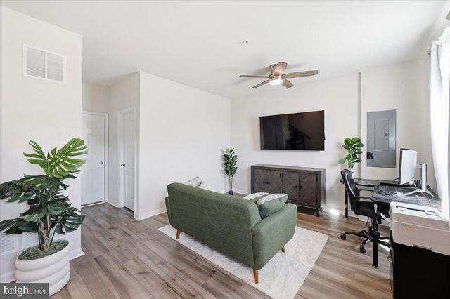 1833 CLANCY AVE, Frederick, MD 21702