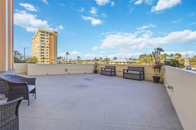 4550 COVE CIRCLE 1009, St Petersburg, FL 33708