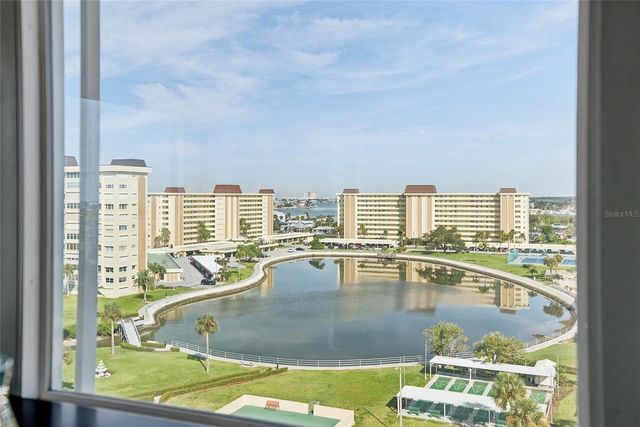 4550 COVE CIRCLE 1009, St Petersburg, FL 33708