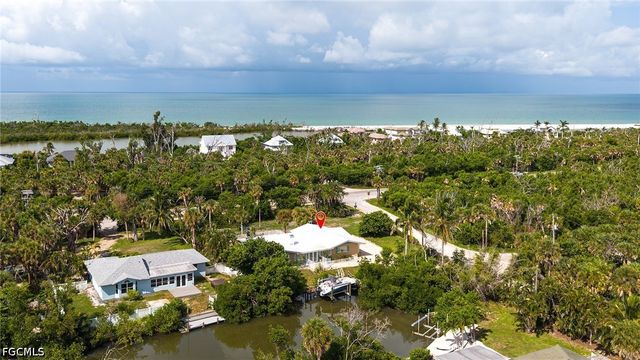 5885 Pine Tree DR, Sanibel, FL 33957