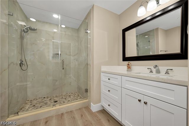 5885 Pine Tree DR, Sanibel, FL 33957