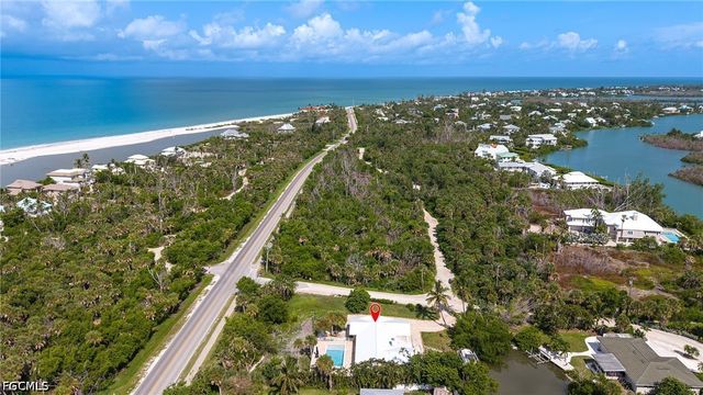 5885 Pine Tree DR, Sanibel, FL 33957