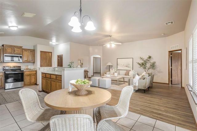 2913 SW 102nd Street, Oklahoma City, OK 73159