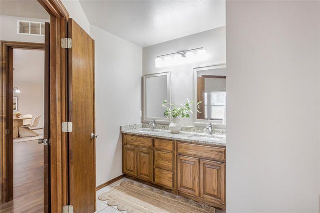 2913 SW 102nd Street, Oklahoma City, OK 73159